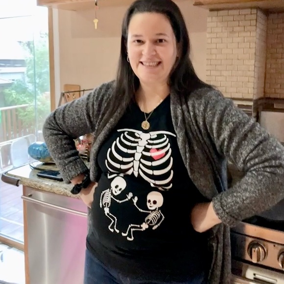 Black short sleeve tshirt with skeleton twins in belly area size L - Picture 3 of 3